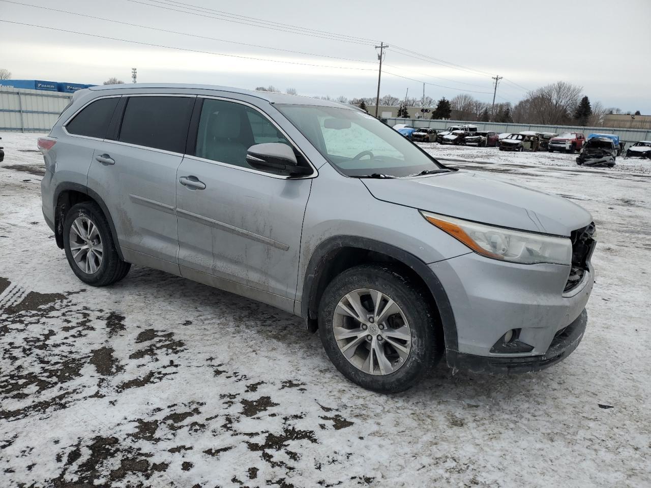 2015 Toyota Highlander Xle - Фото 4