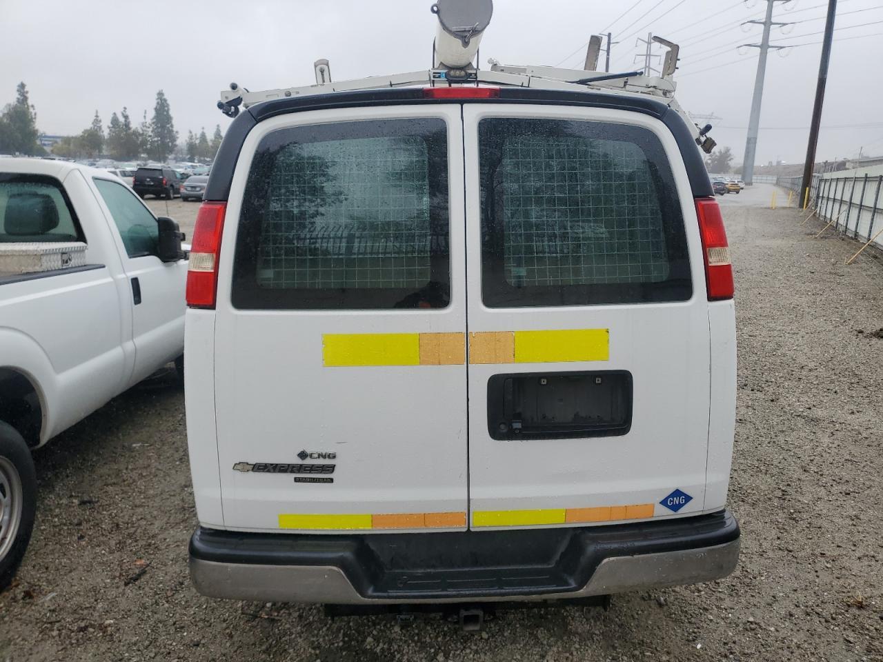 2014 Chevrolet Express G2500 - Фото 6