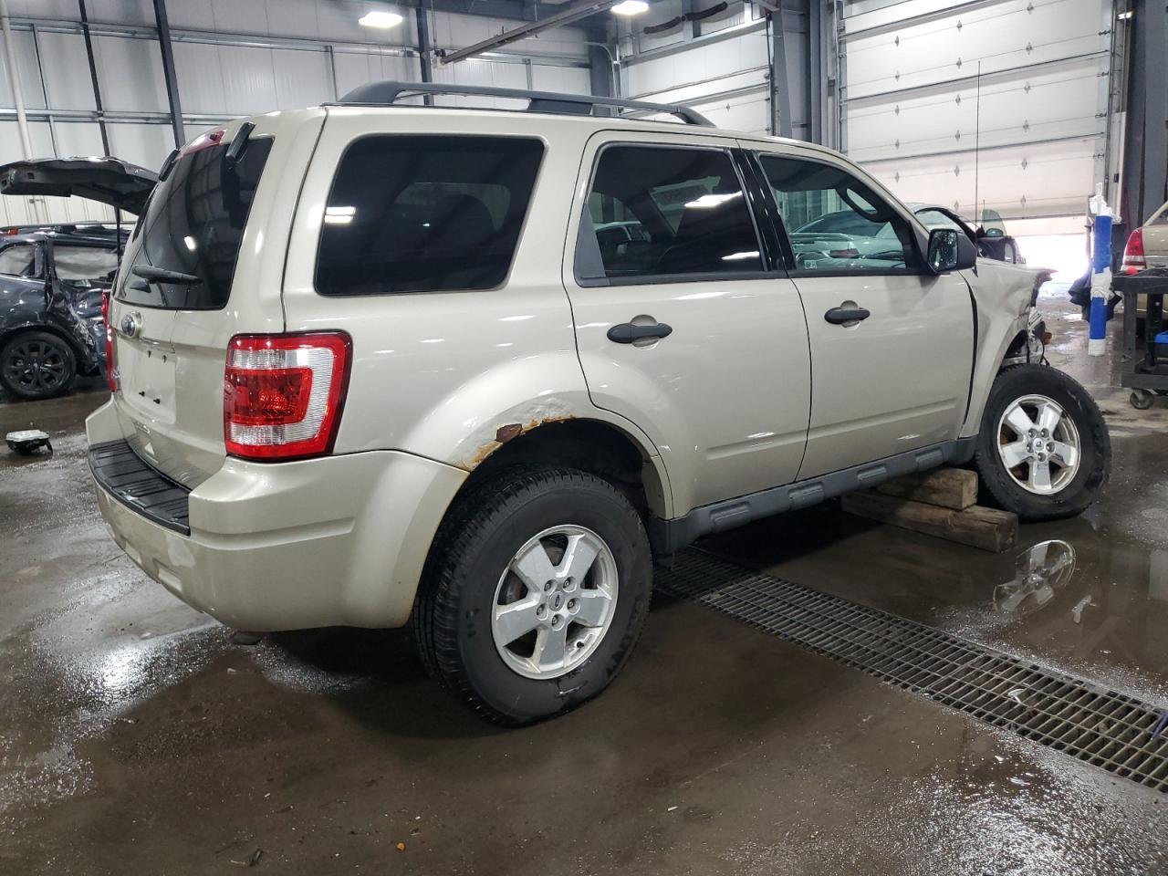 2012 Ford Escape Xlt - Фото 3