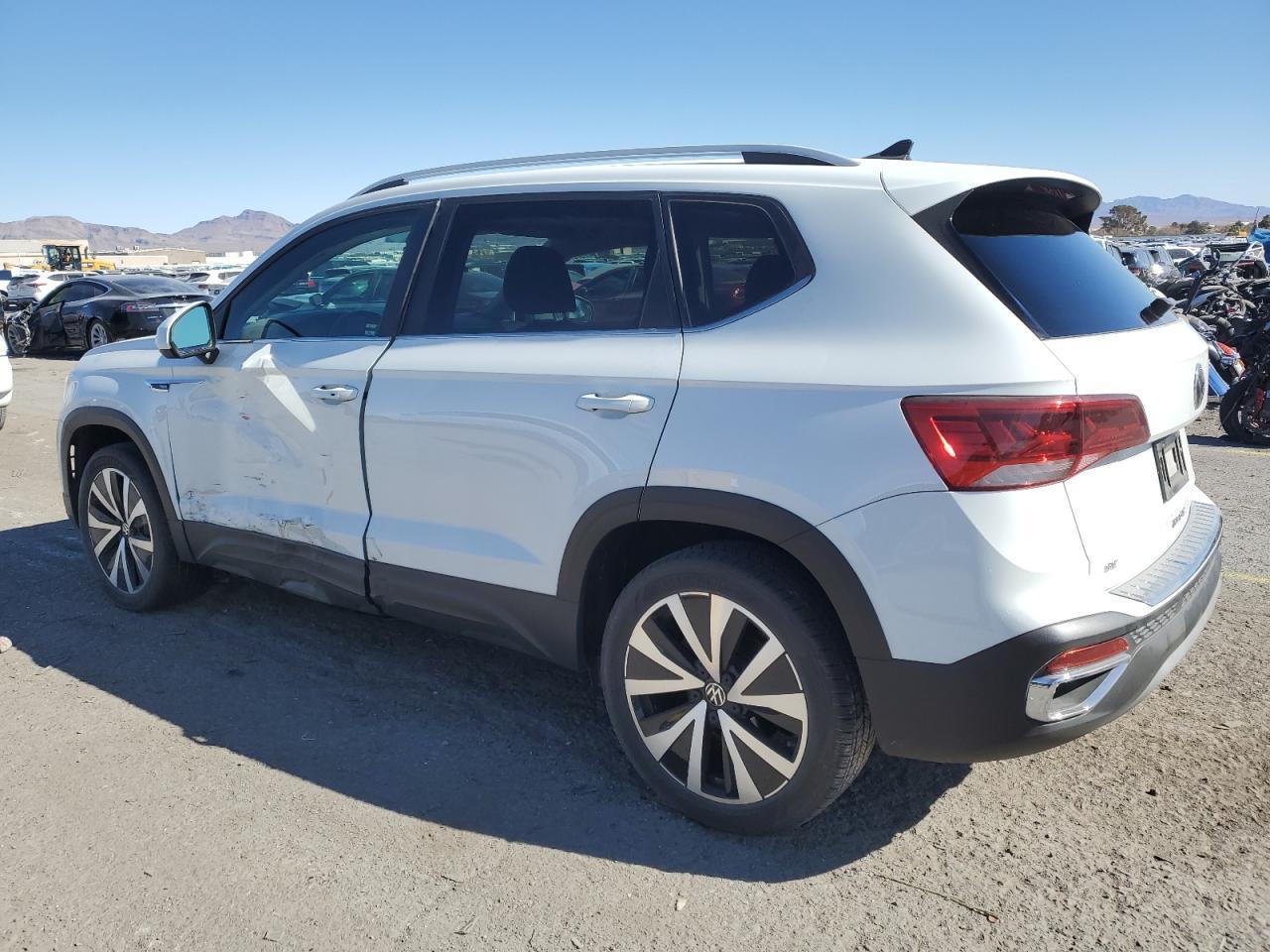 2023 Volkswagen Taos Se - Image 2