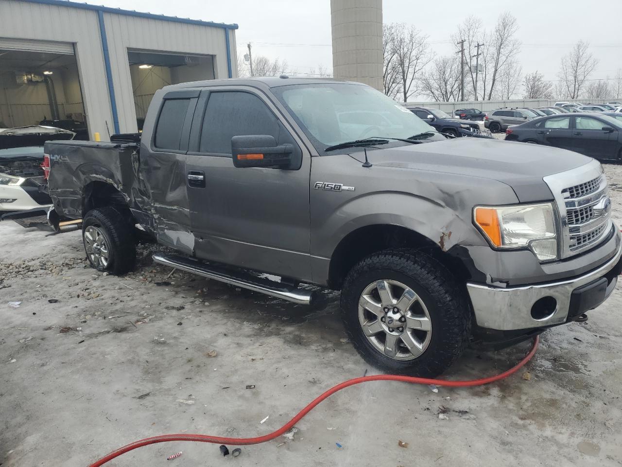 2013 Ford F150 Super Cab - Фото 4