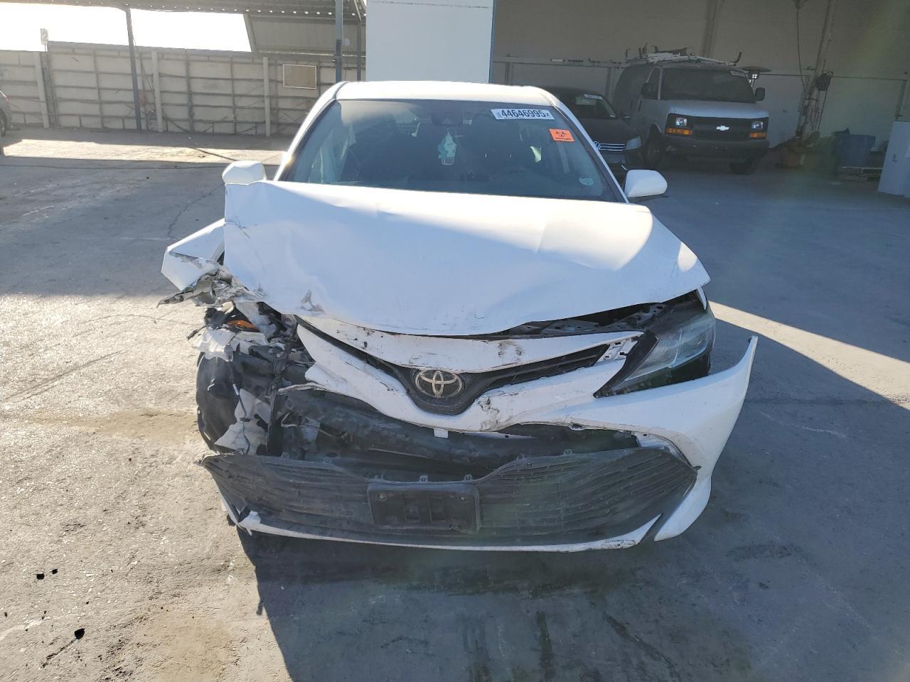 2020 Toyota Camry Le - Image 5