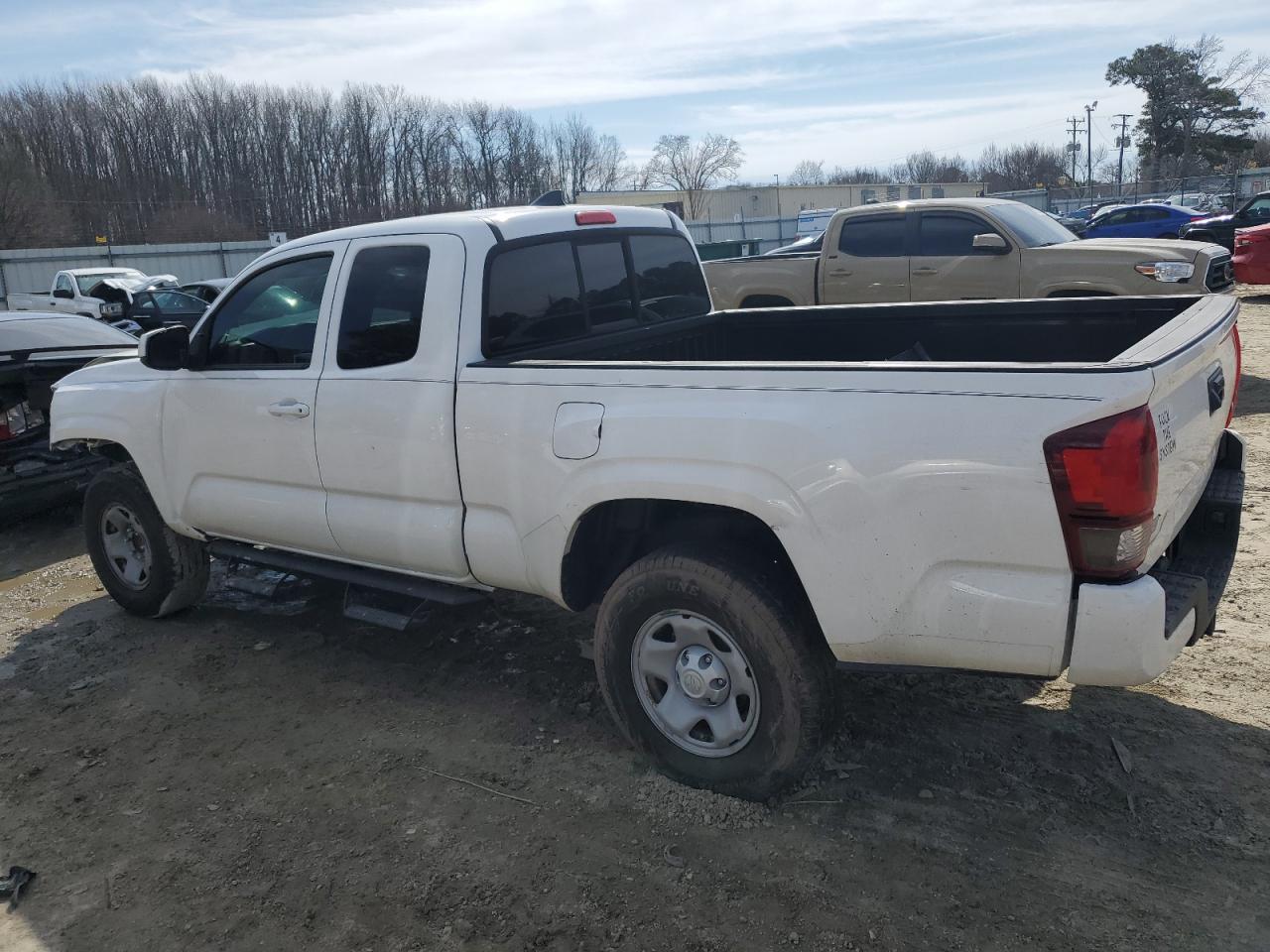 2019 Toyota Tacoma Access Cab - Image 2
