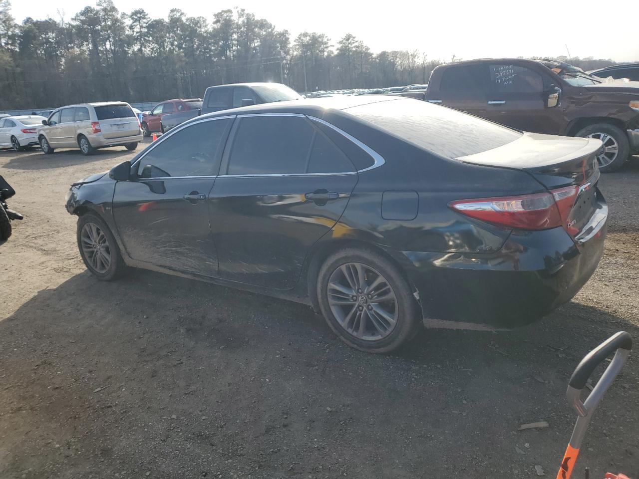 2017 Toyota Camry Le - Image 2