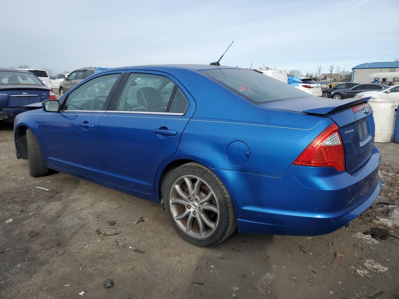 2011 Ford Fusion Se - Image 2