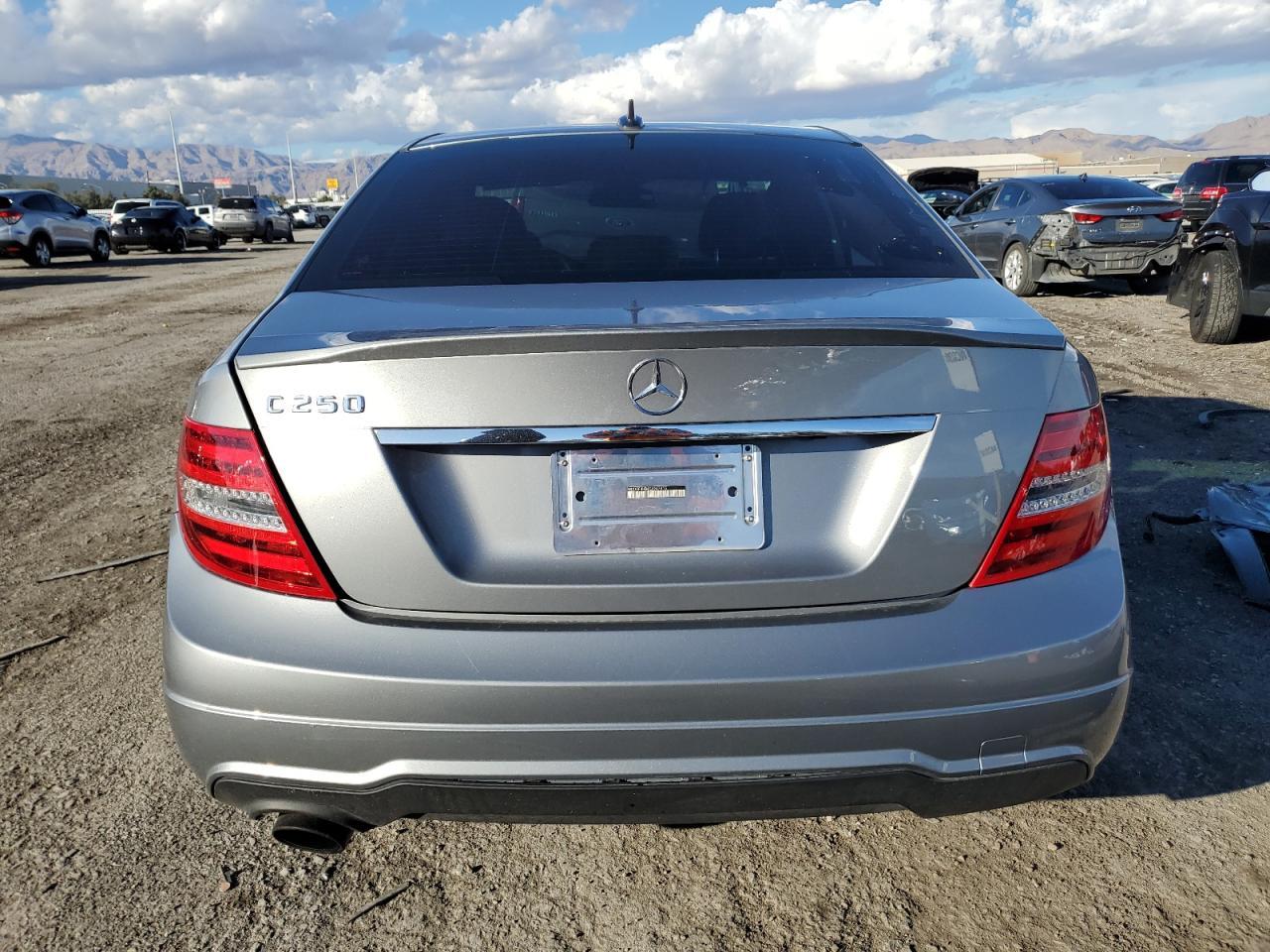 2014 Mercedes-Benz C 250 - Фото 6