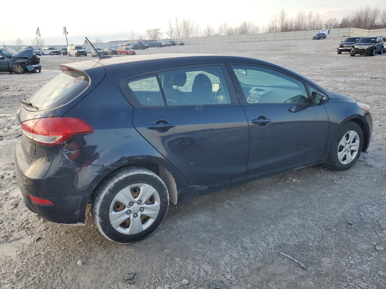 2017 Kia Forte Lx - Фото 3