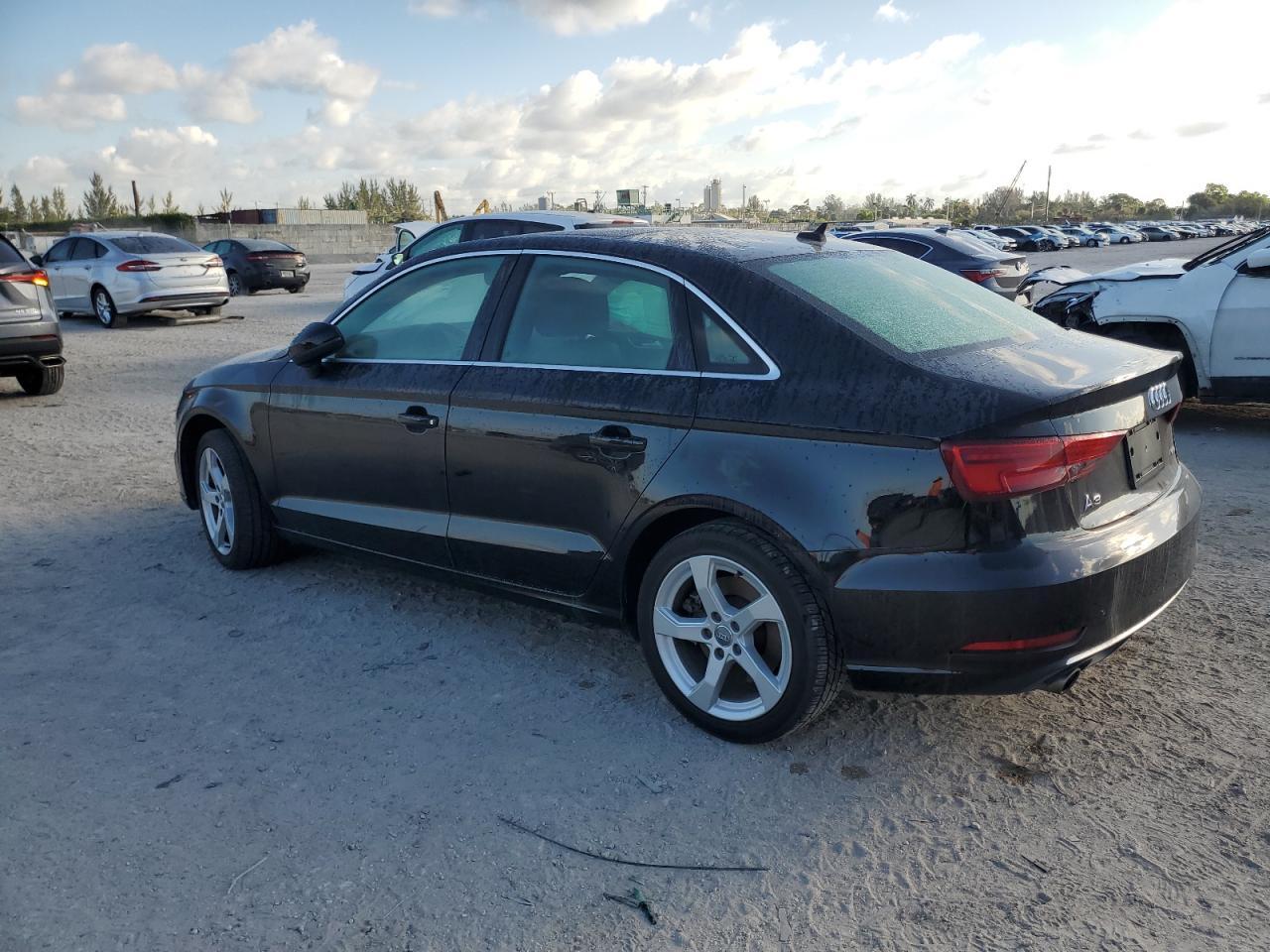 2019 Audi A3 Premium - Фото 2
