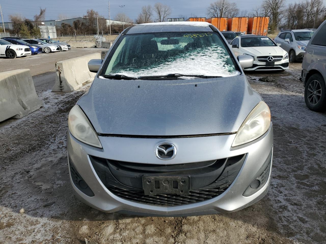 2012 Mazda 5 - Image 5