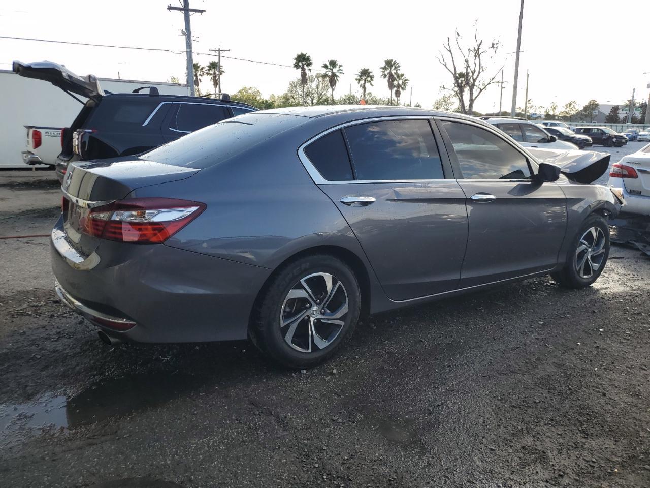 2017 Honda Accord Lx - Фото 3