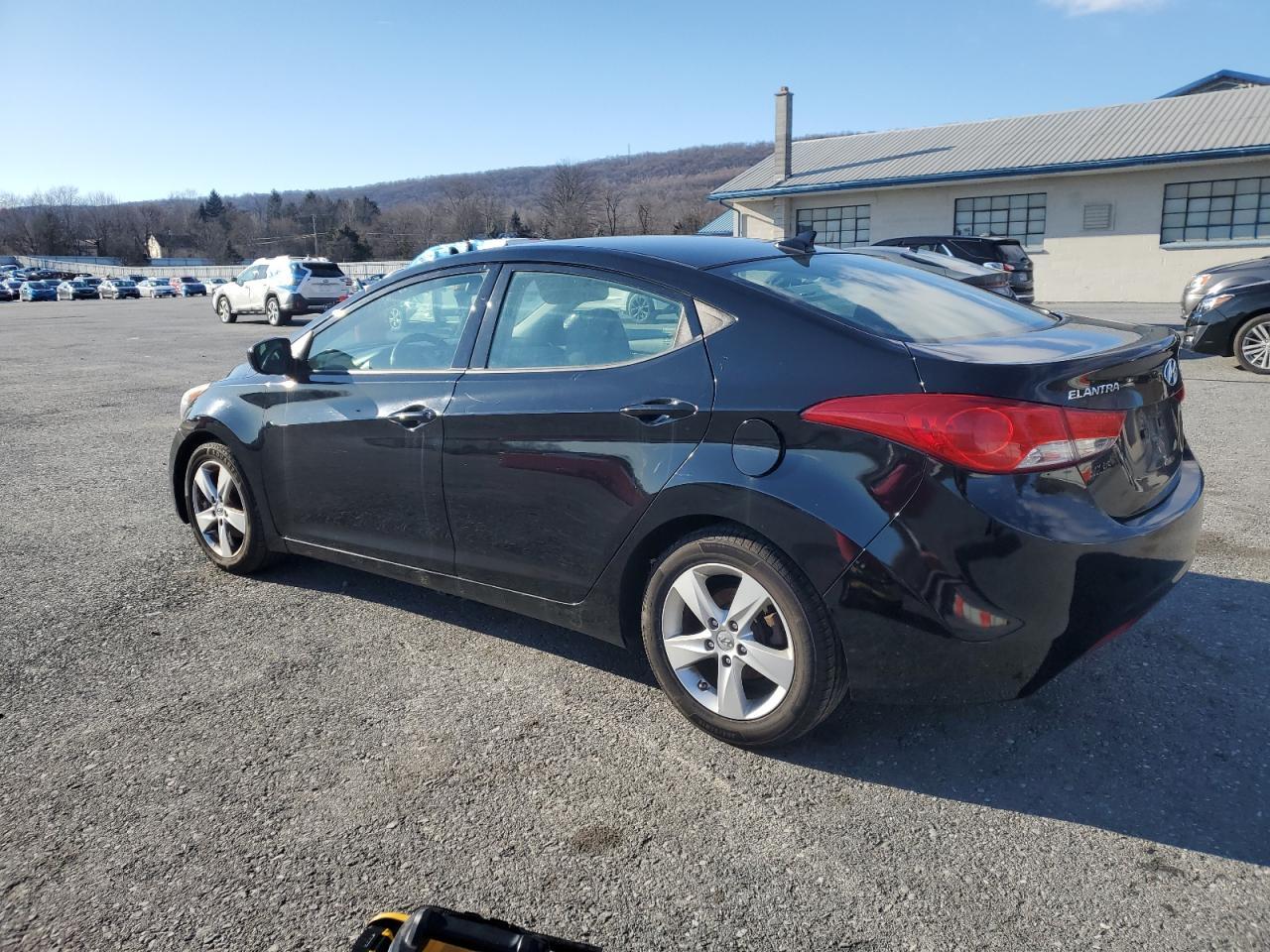 2013 Hyundai Elantra Gls - Image 2