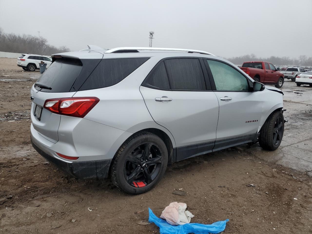 2021 Chevrolet Equinox Premier - Фото 3