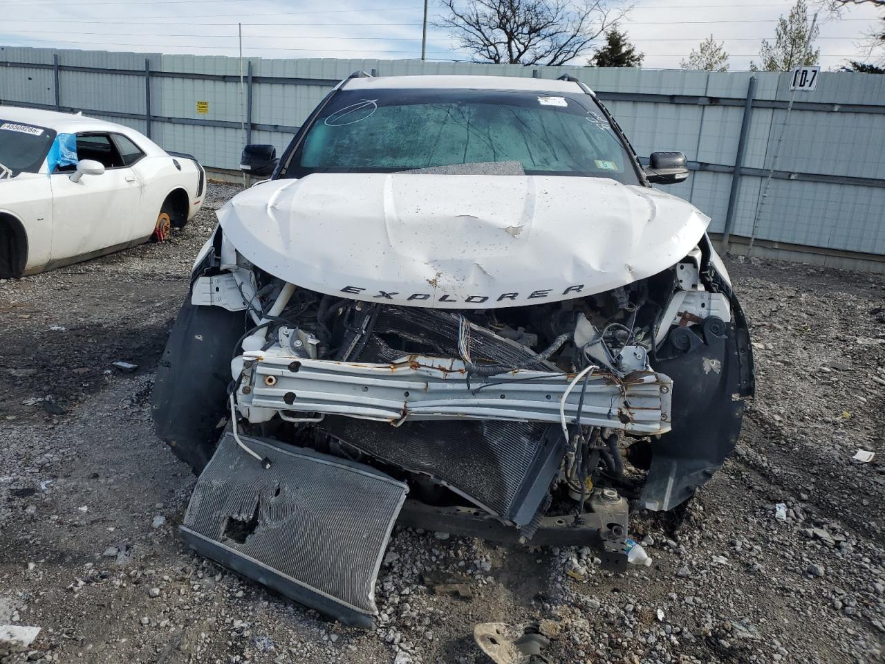 2015 Ford Explorer Xlt - Фото 5