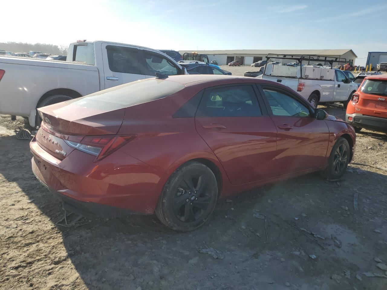 2023 Hyundai Elantra Blue - Фото 3