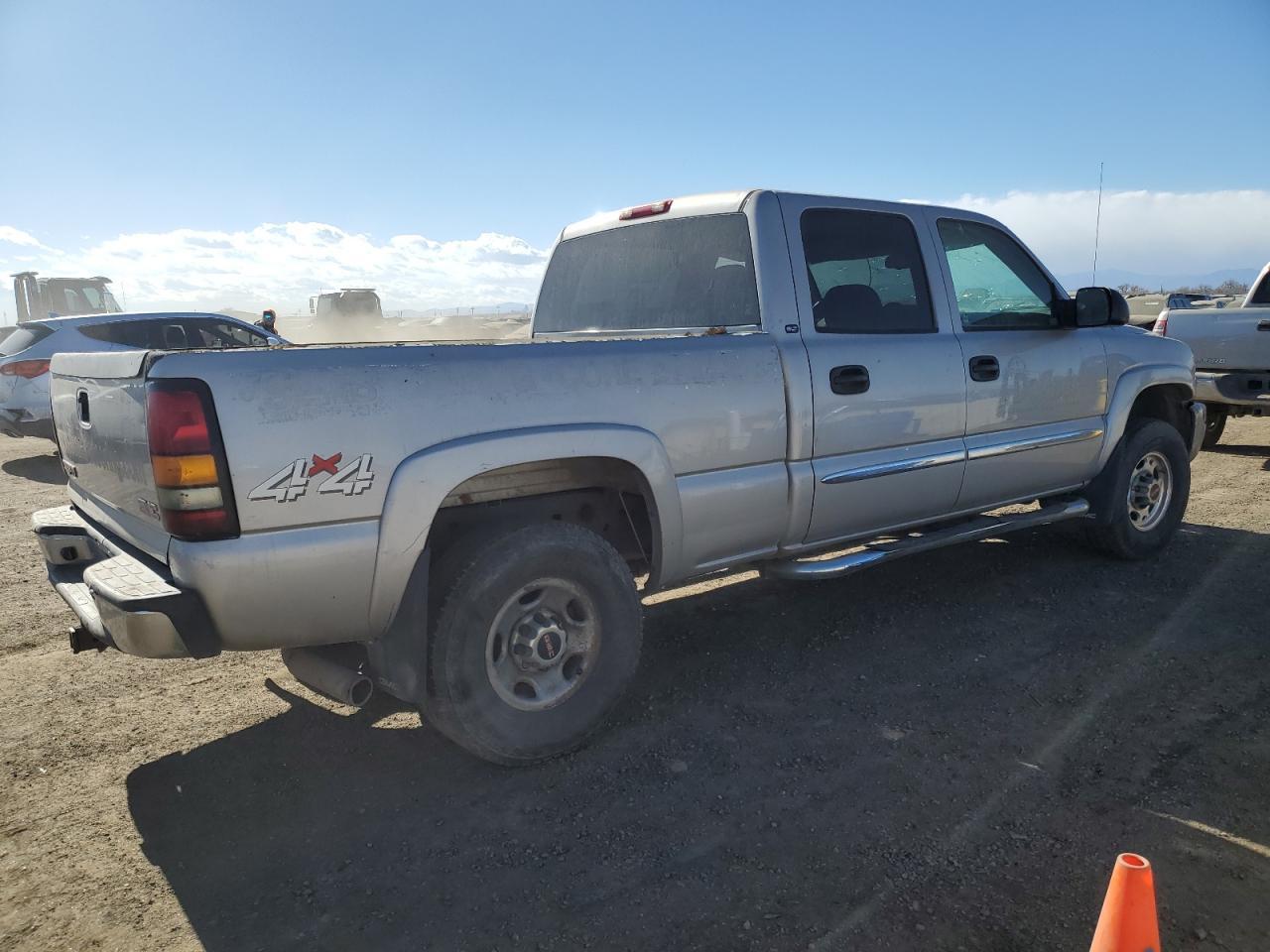 2005 GMC Sierra K1500 Heavy Duty - Фото 3