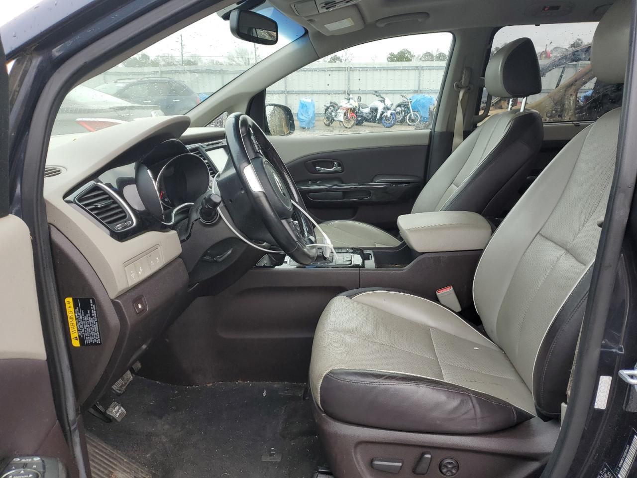 2016 Kia Sedona Sxl - Image 7