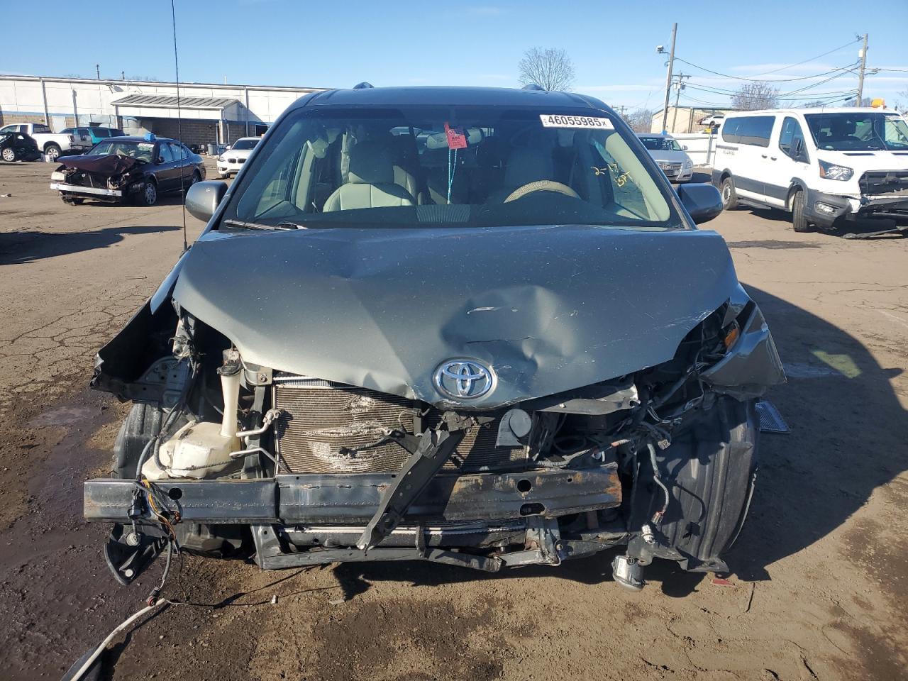 2011 Toyota Sienna Xle - Фото 5
