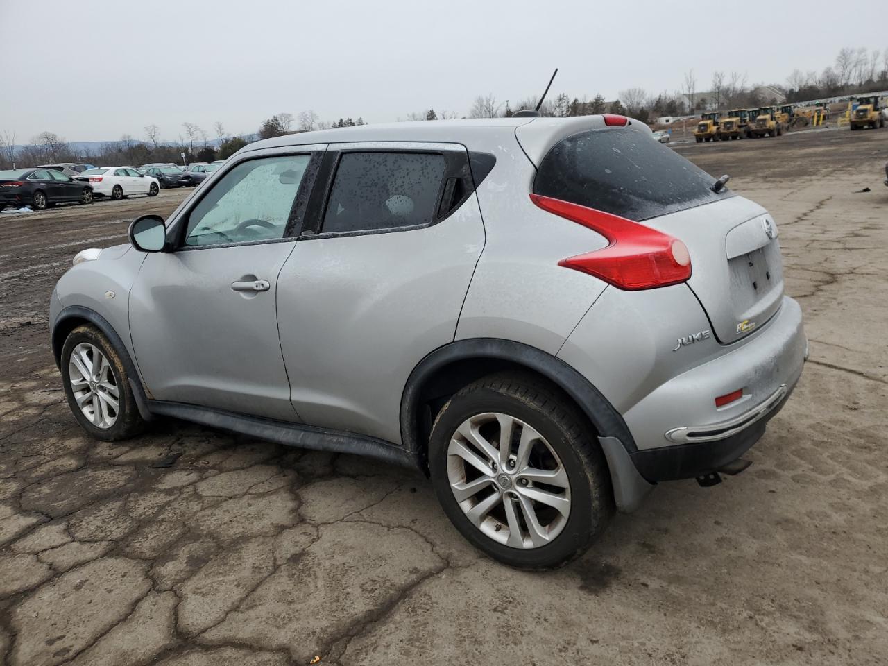 2011 Nissan Juke S - Фото 2