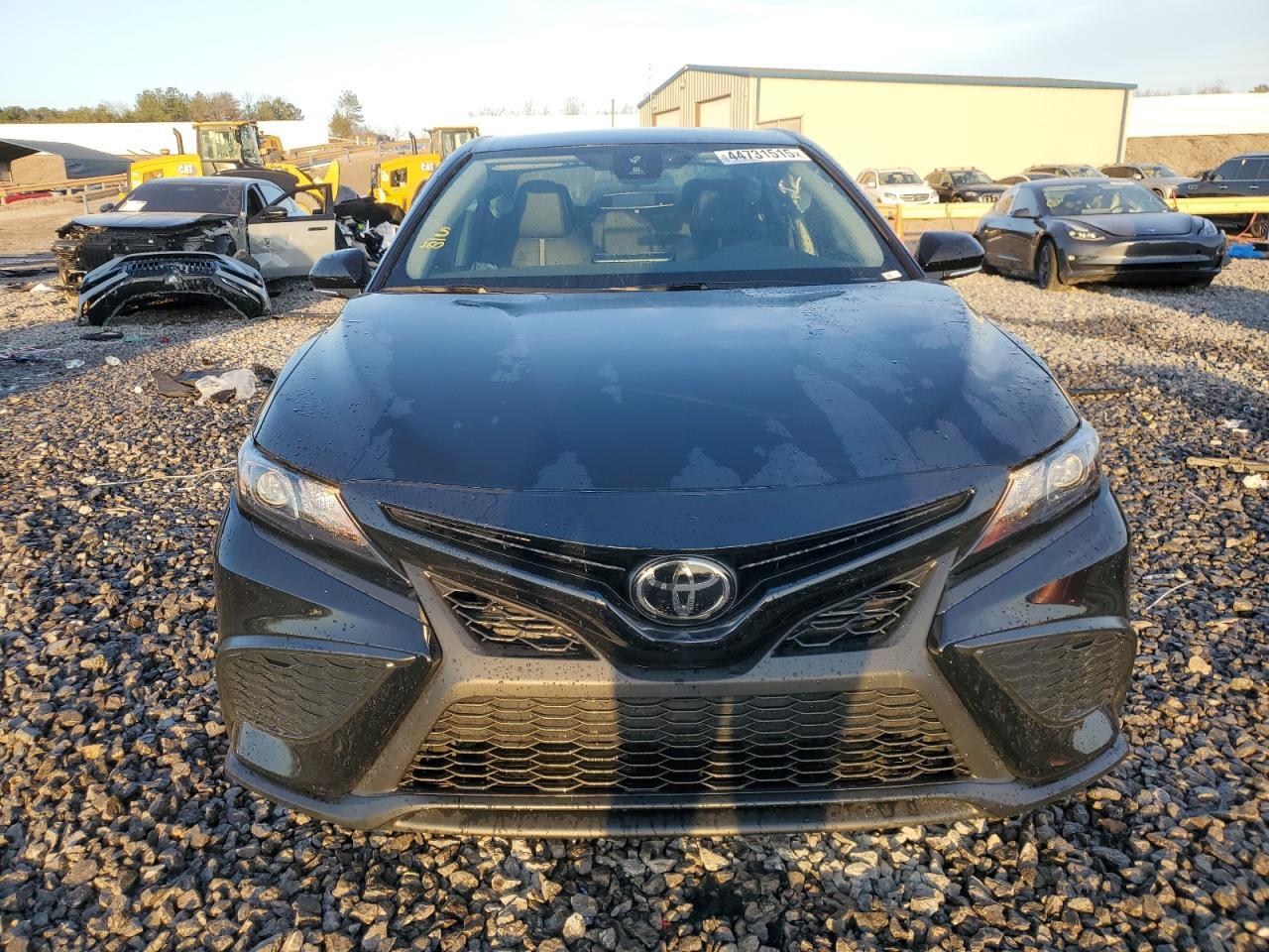 2024 Toyota Camry Se Night Shade - Image 5