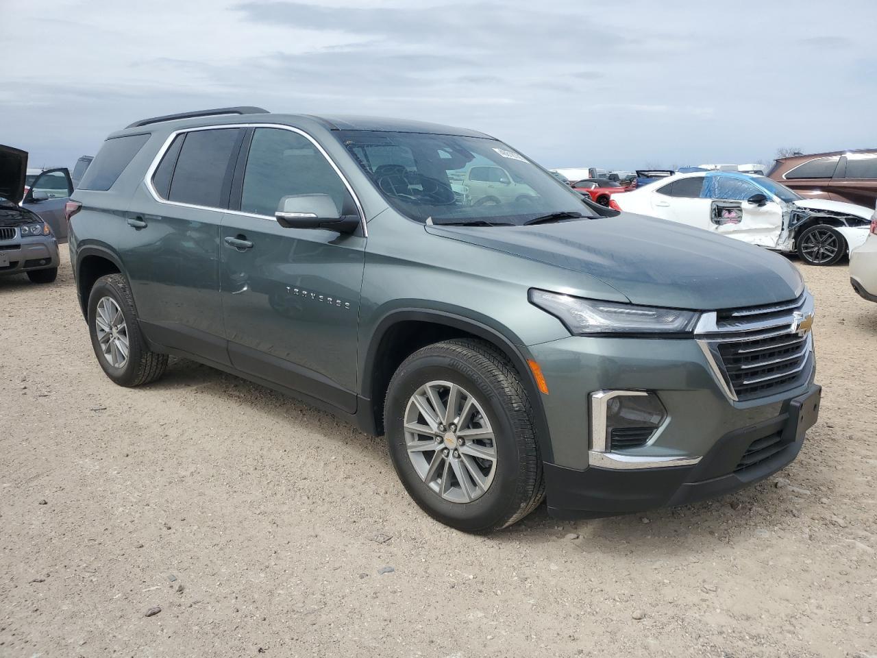 2023 Chevrolet Traverse Lt - Image 4