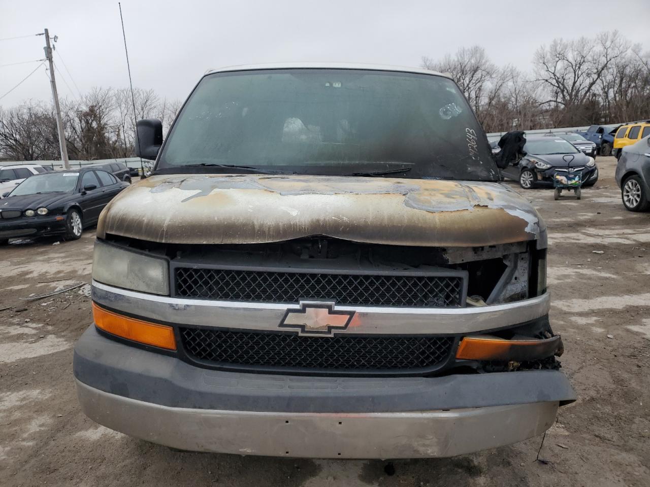 2009 Chevrolet Express G3500 - Image 5