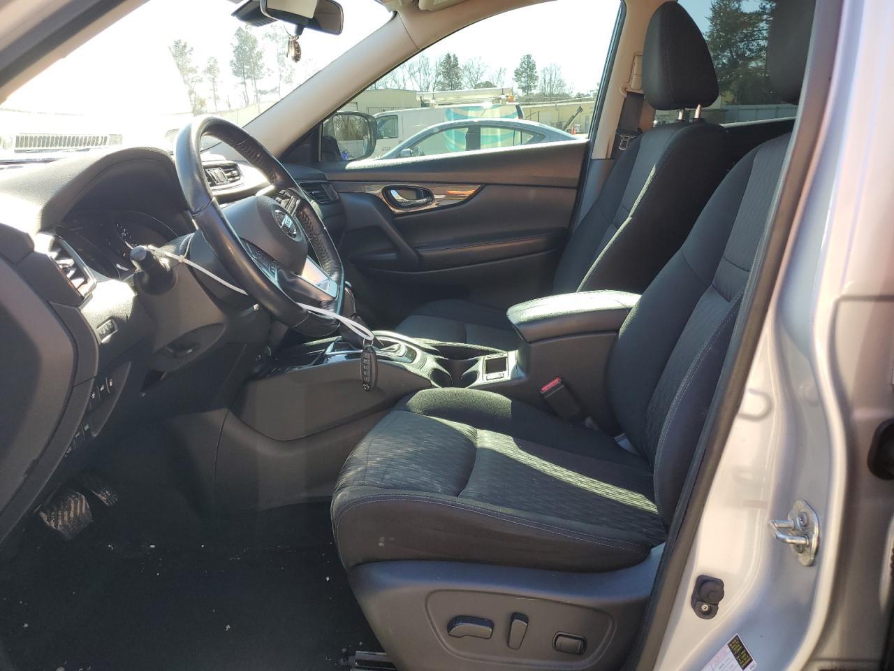 2019 Nissan Rogue S - Фото 7