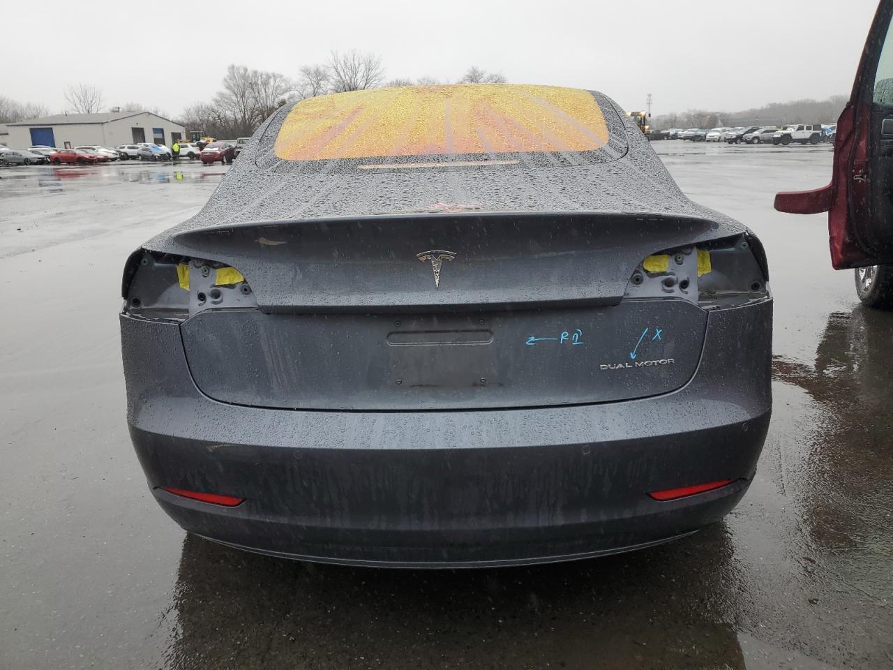 2018 Tesla Model 3 - Фото 6