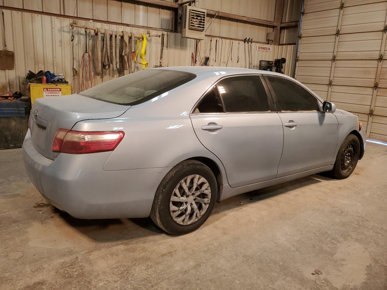 2009 Toyota Camry - Фото 3