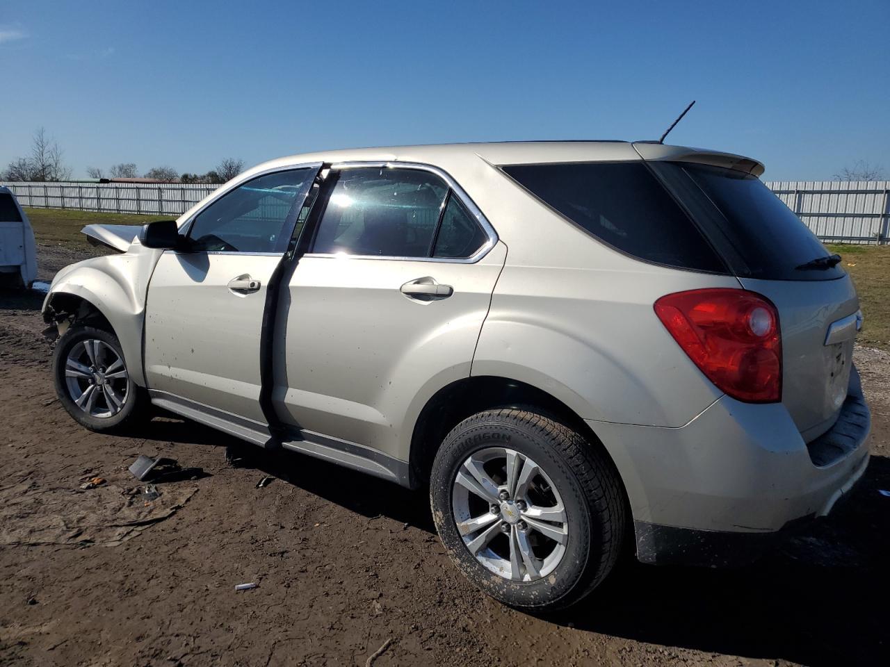 2015 Chevrolet Equinox Ls - Фото 2