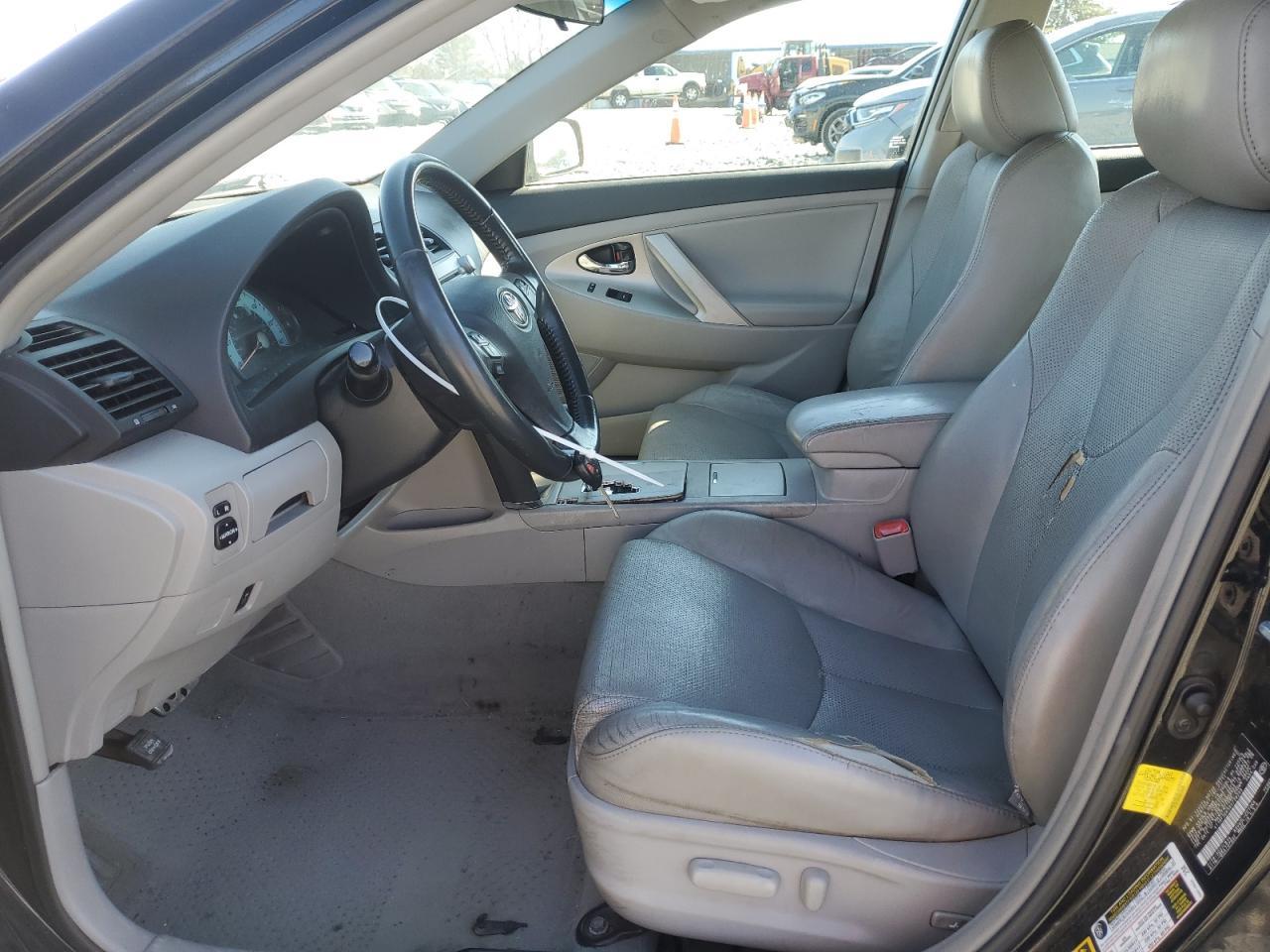 2011 Toyota Camry Base - Фото 7
