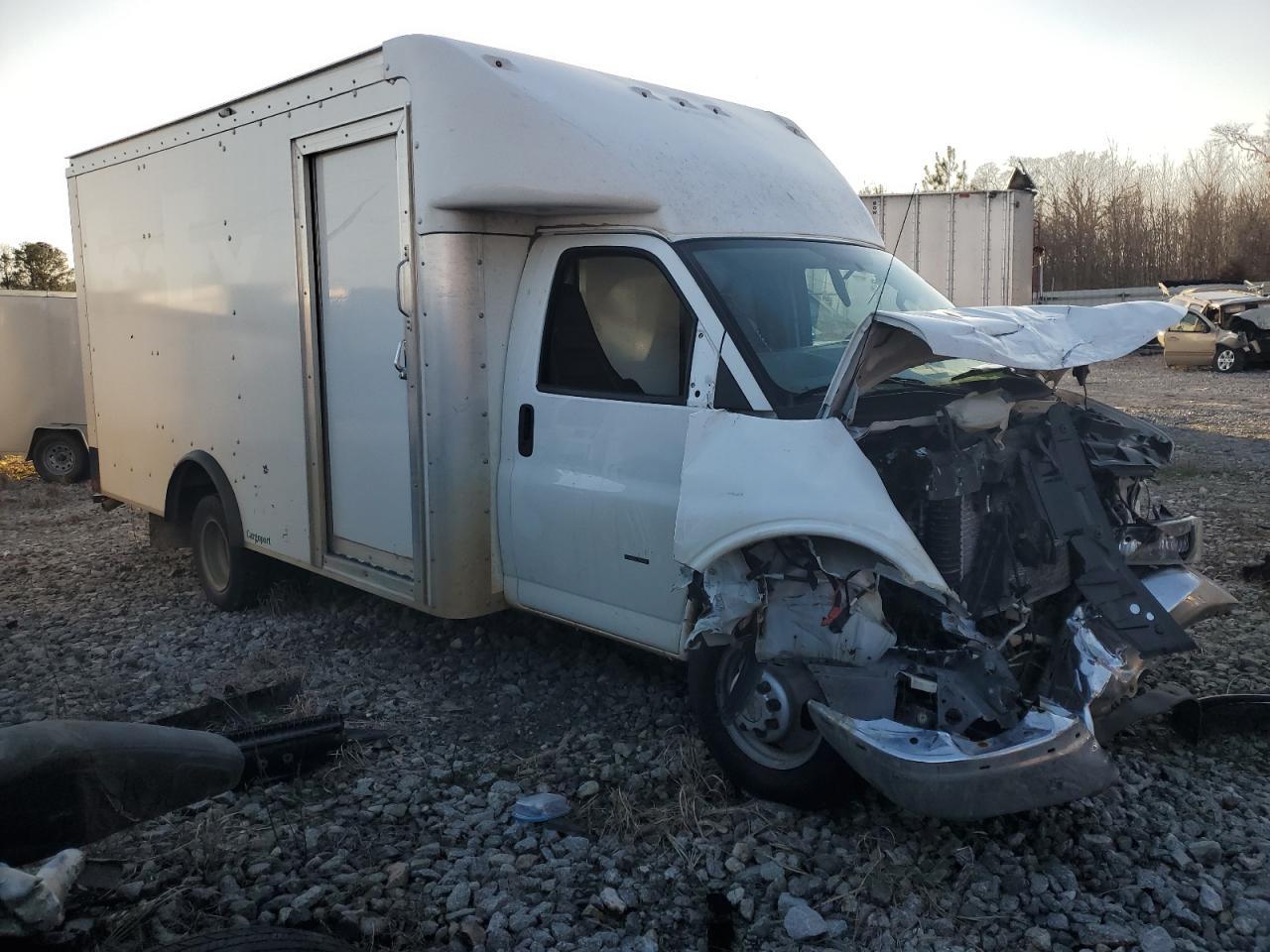 2022 Chevrolet Express G3500 - Image 4