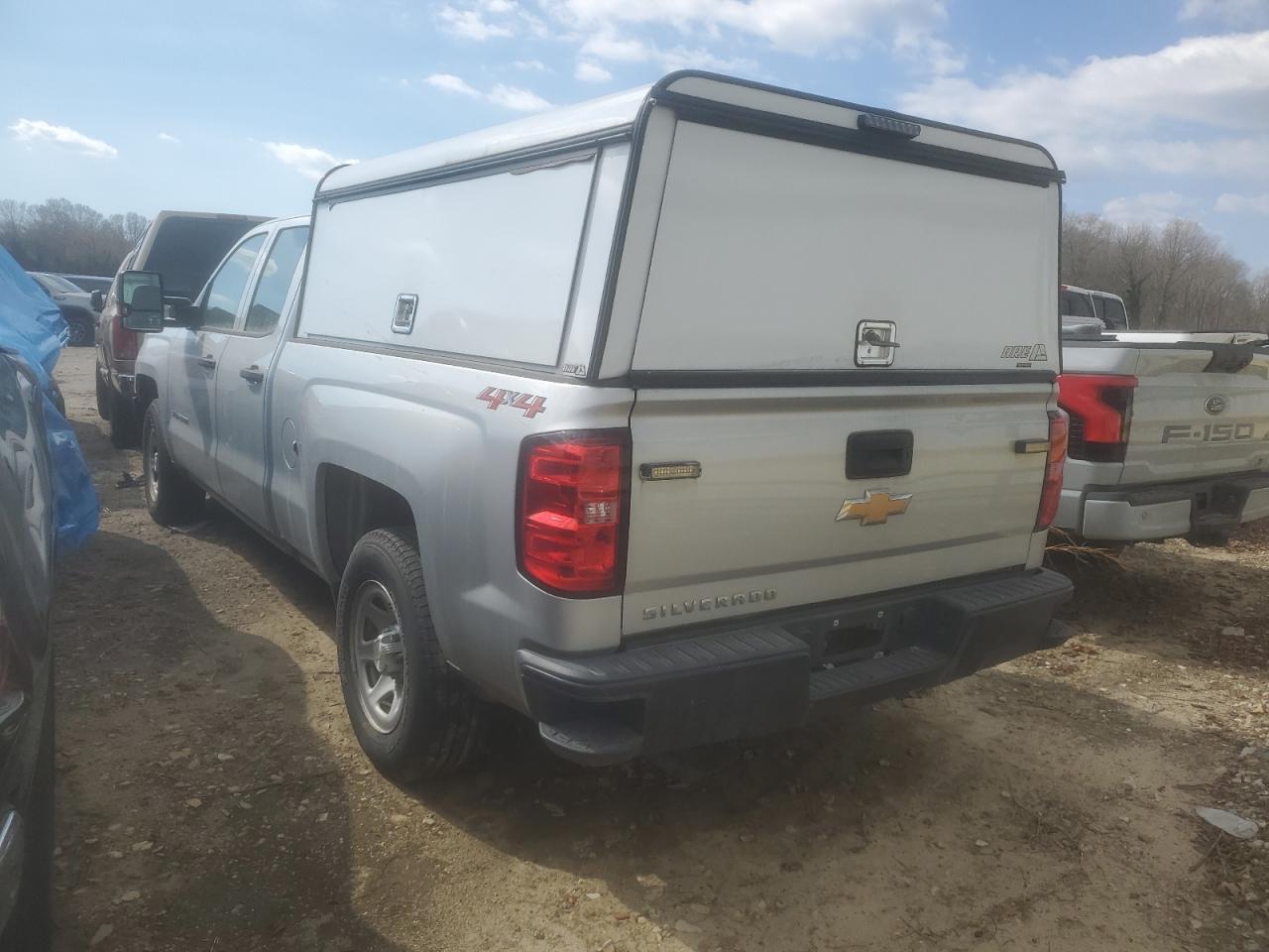 2018 Chevrolet Silverado K1500 - Фото 2