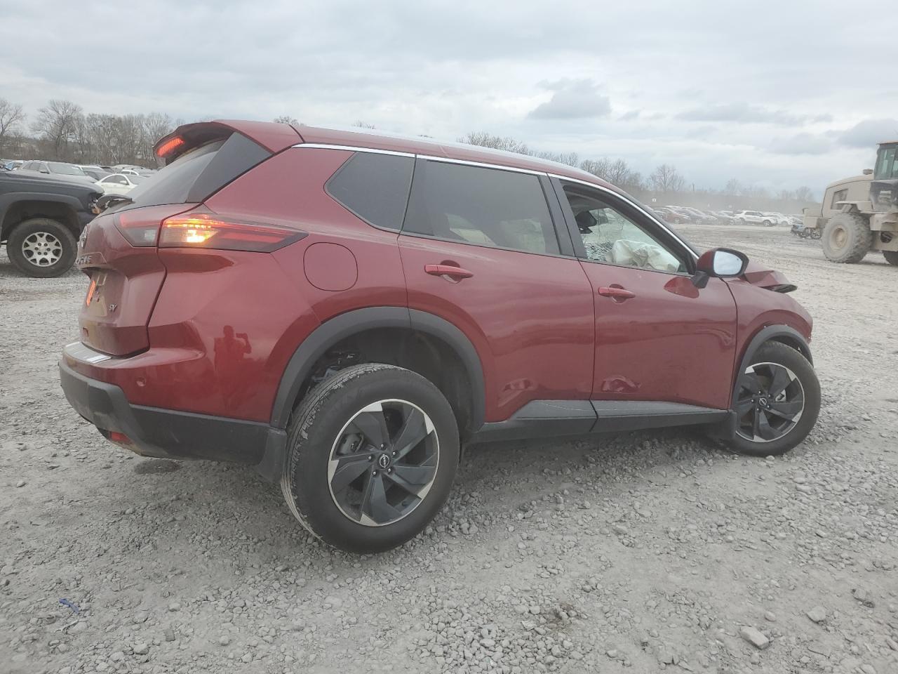 2024 Nissan Rogue Sv - Фото 3