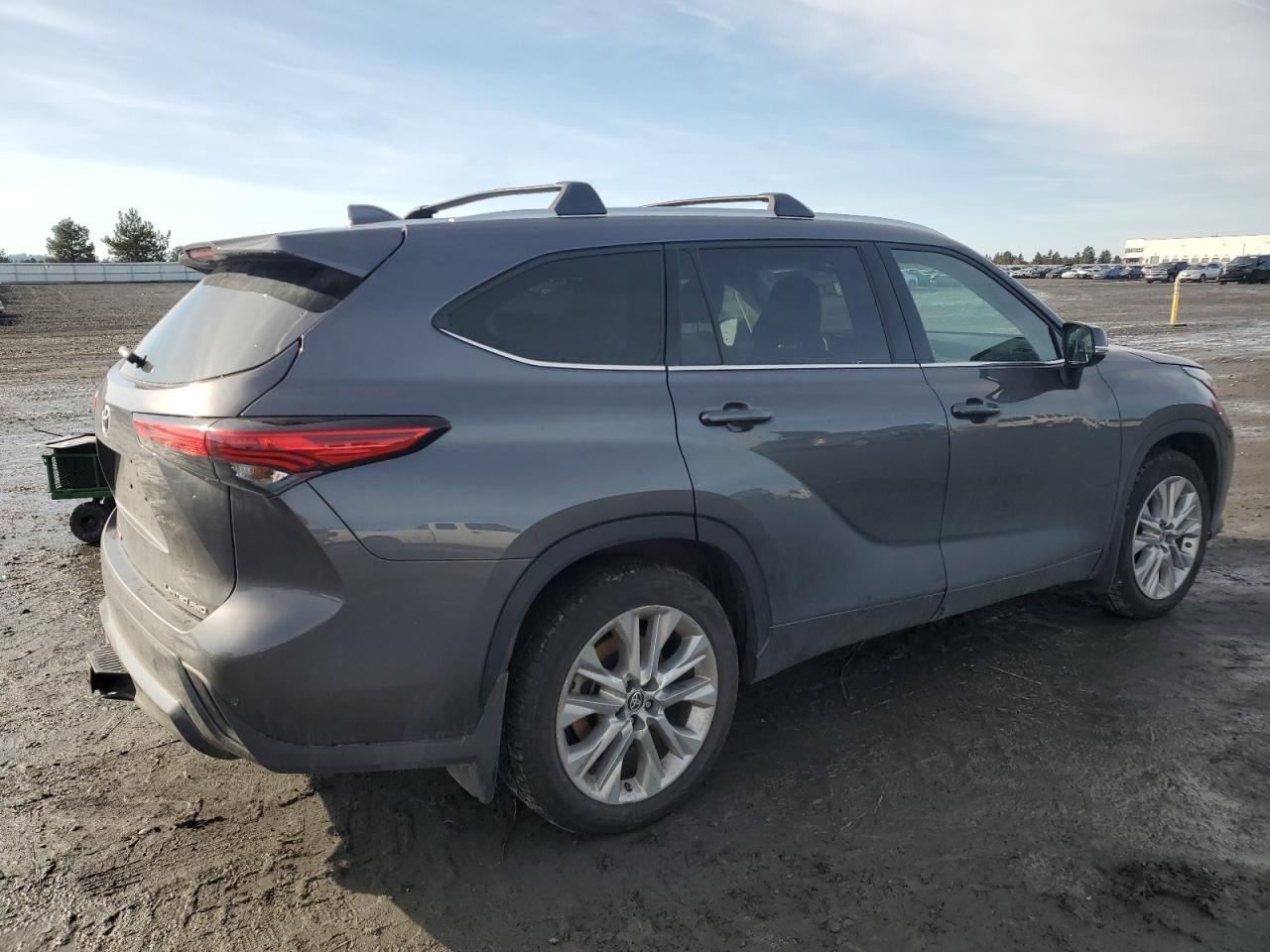 2022 Toyota Highlander Limited - Фото 3