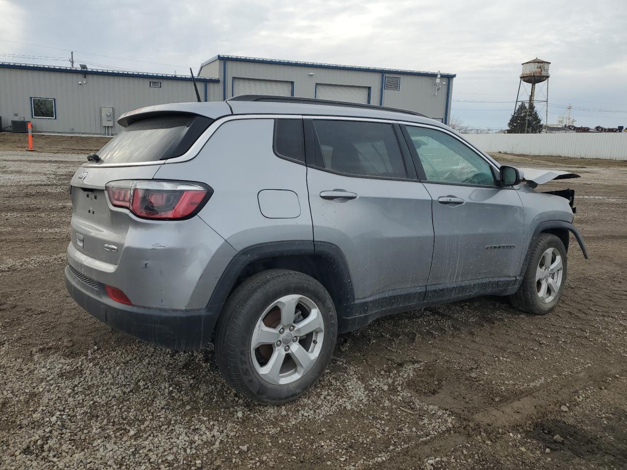 2018 Jeep Compass Latitude - Image 3