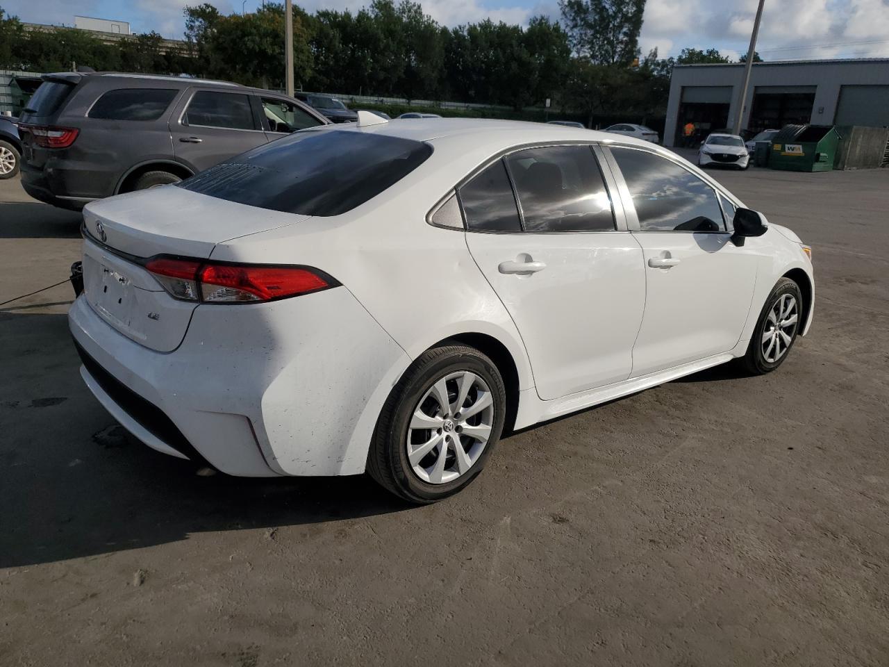 2021 Toyota Corolla - Фото 3