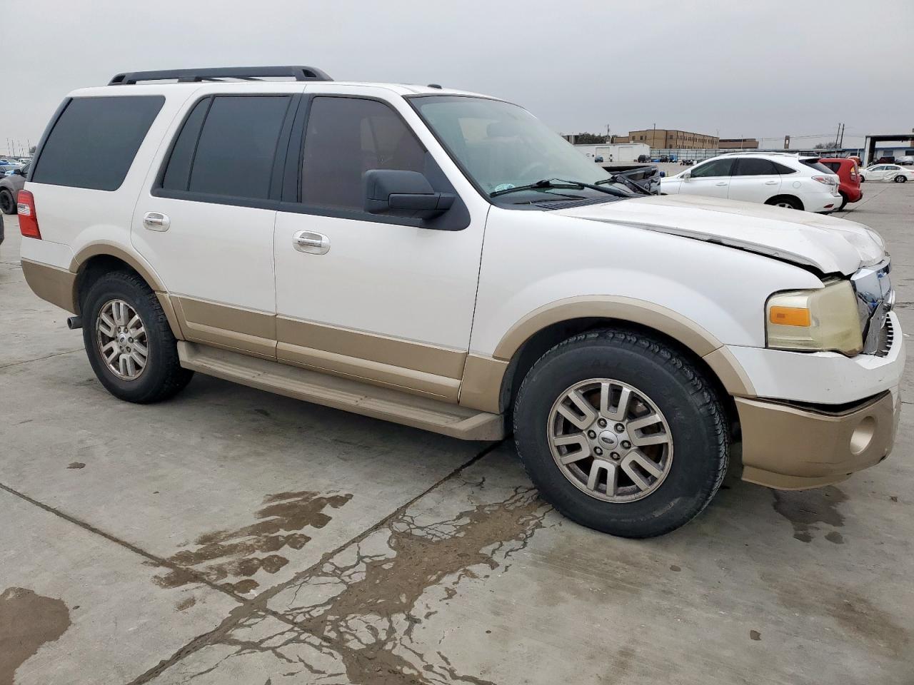 2011 Ford Expedition Xlt - Фото 4