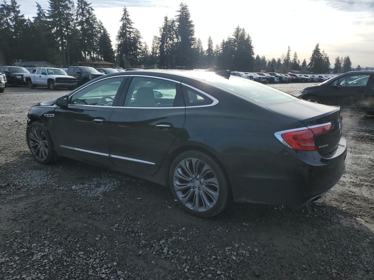 2017 Buick Lacrosse Premium - Фото 2
