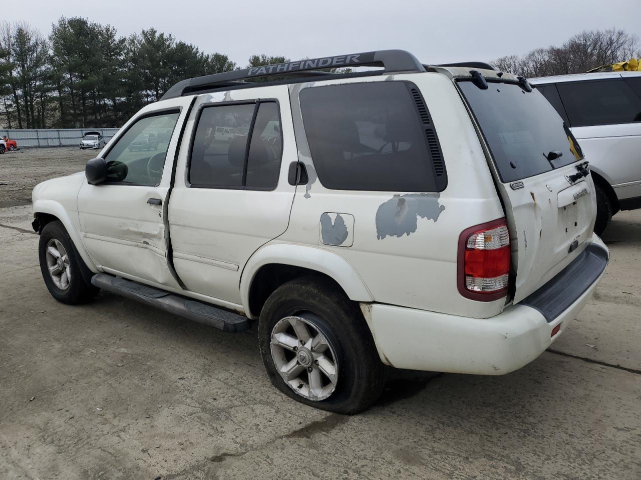 2004 Nissan Pathfinder Se - Фото 2