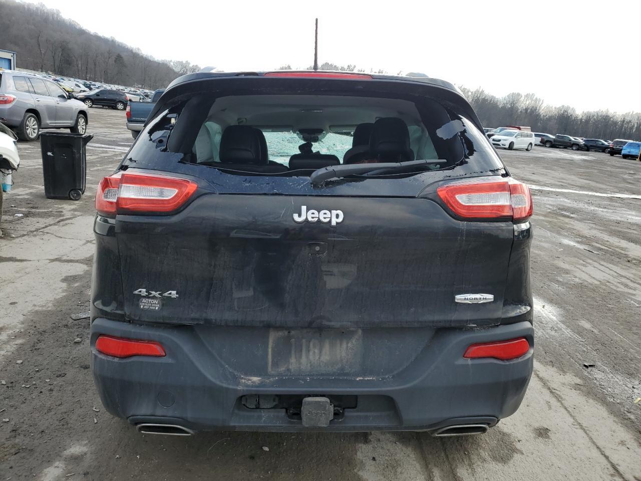 2017 Jeep Cherokee Latitude - Image 6