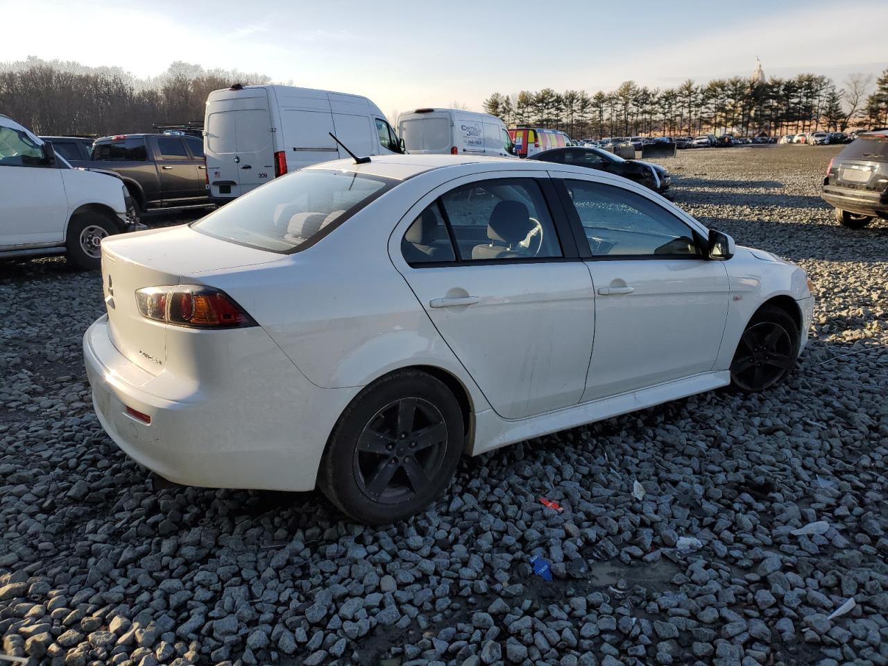 2014 Mitsubishi Lancer Se - Фото 3