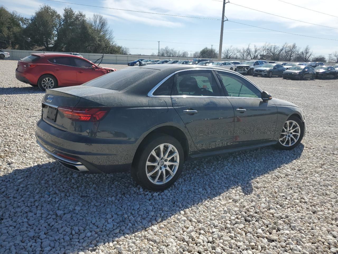 2020 Audi A4 Premium - Фото 3