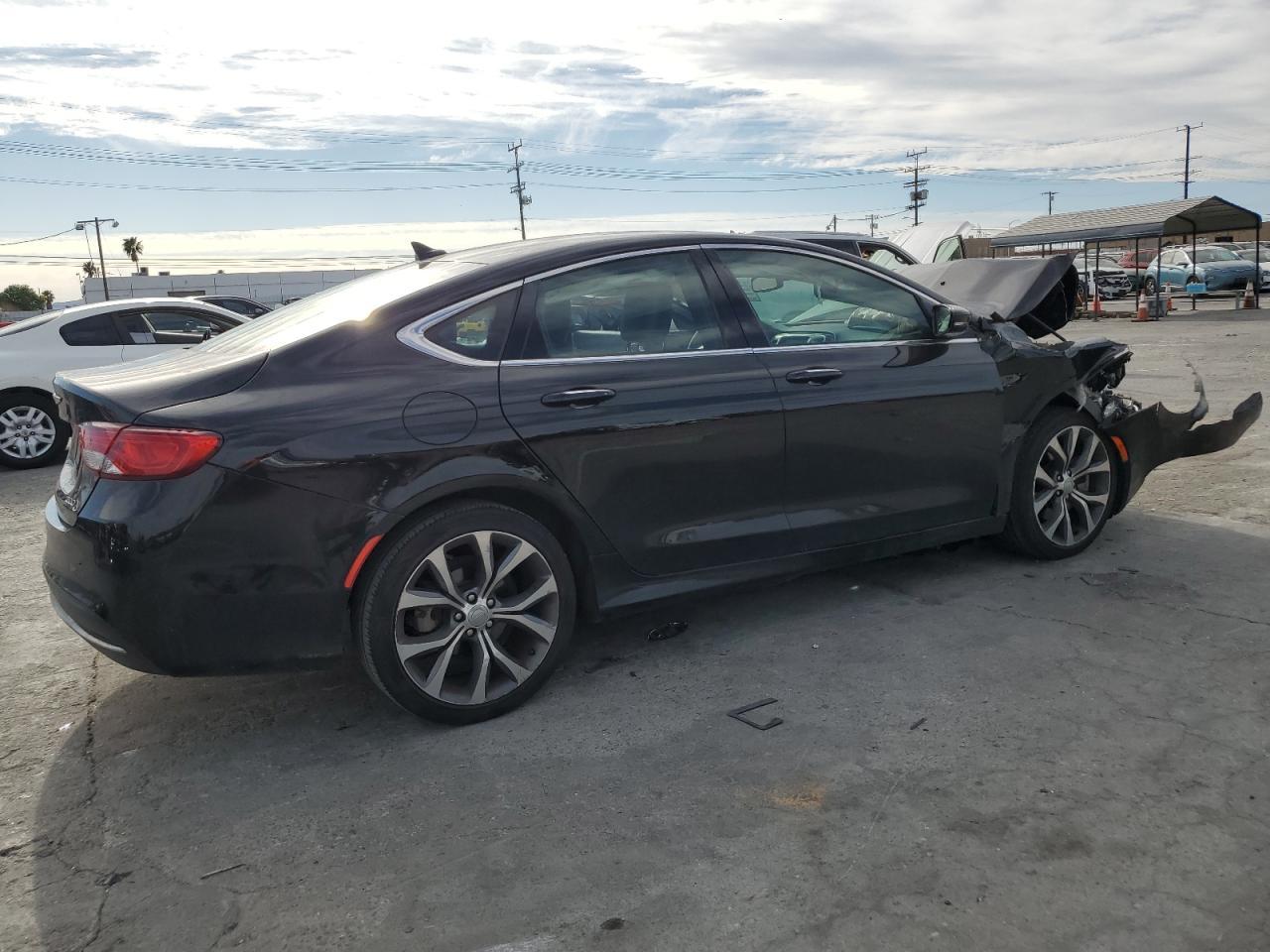 2015 Chrysler 200 - Image 3