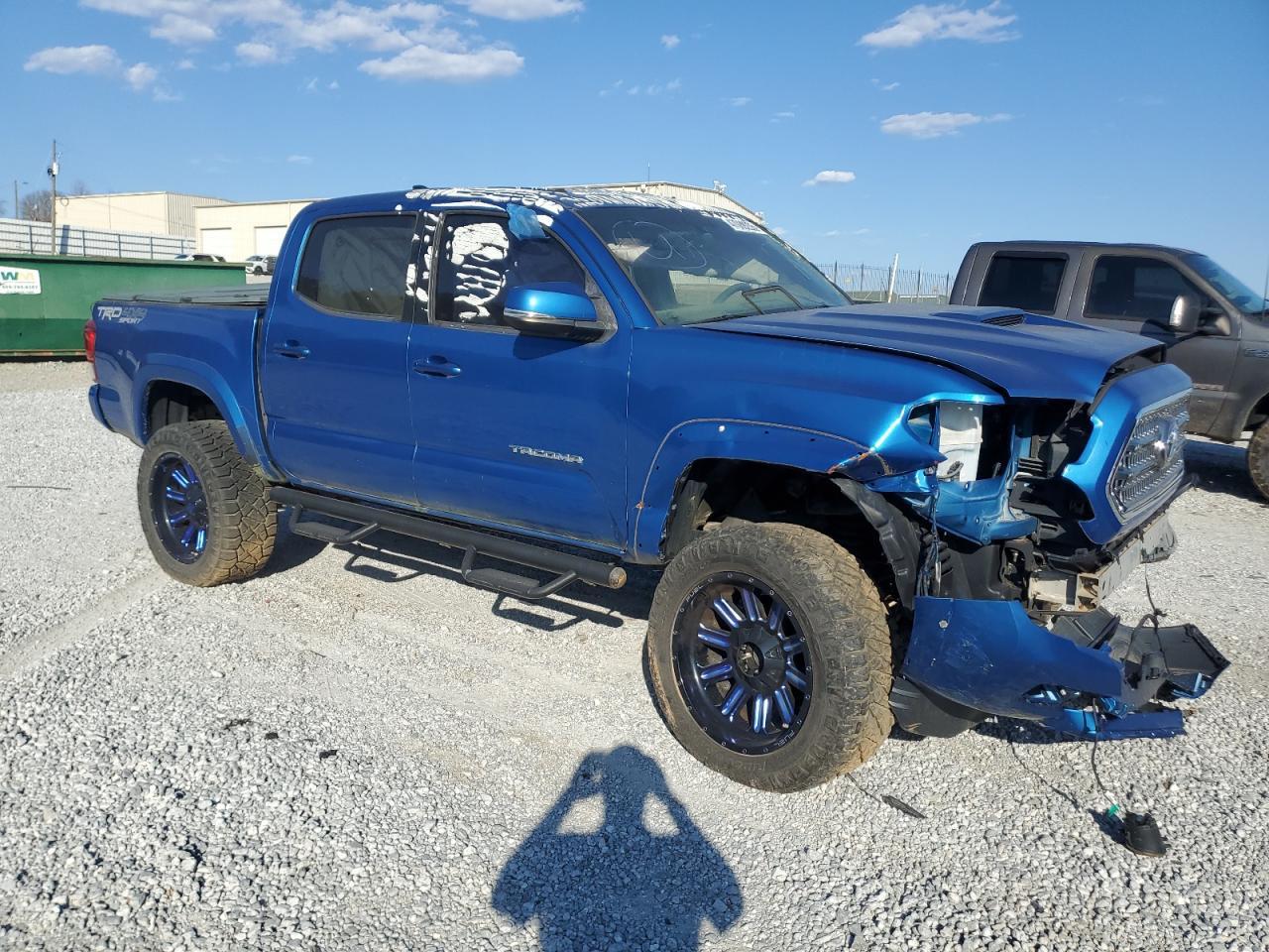 2016 Toyota Tacoma Double Cab - Фото 4