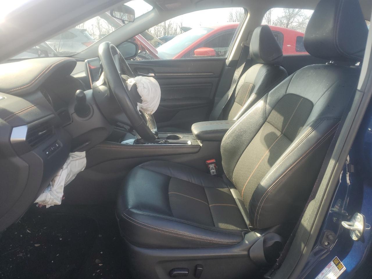 2022 Nissan Altima Sr - Image 7