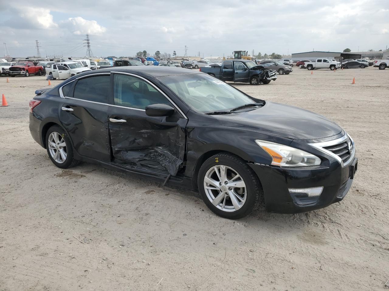 2013 Niss Altima 2.5 - Фото 4