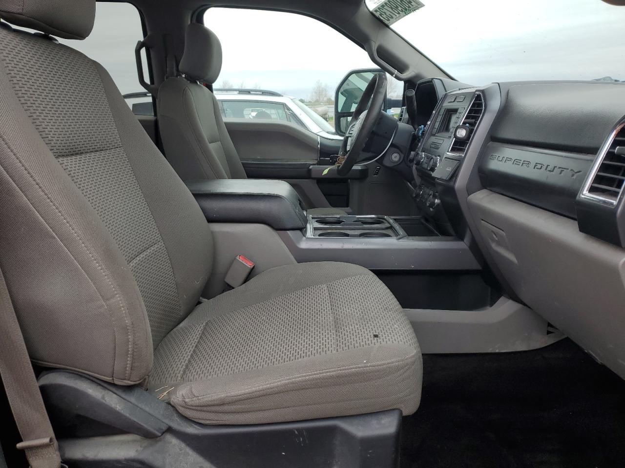 2017 Ford F250 Super Duty - Фото 5