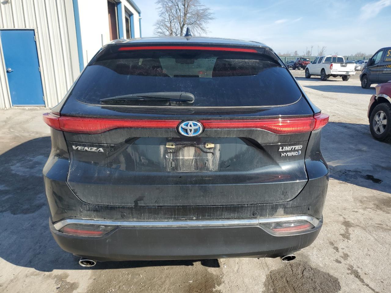 2022 Toyota Venza Le - Фото 6