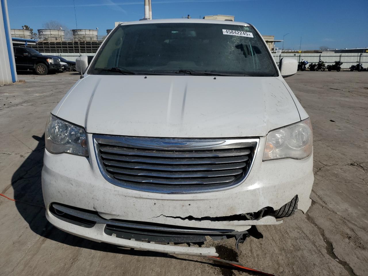 2015 Chrysler Town & Country Touring - Фото 5
