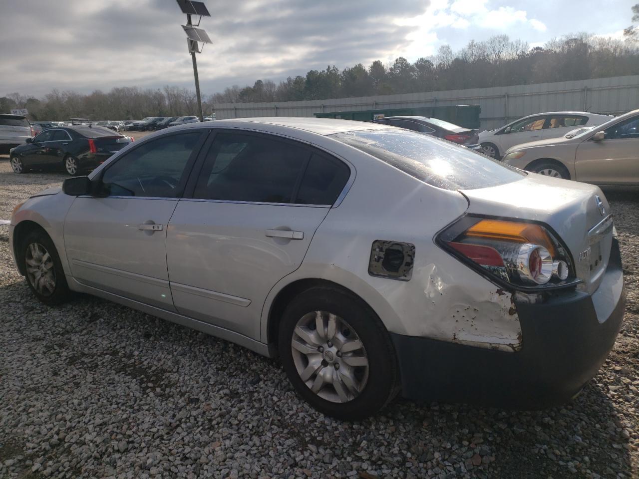 2011 Nissan Altima Base - Image 2